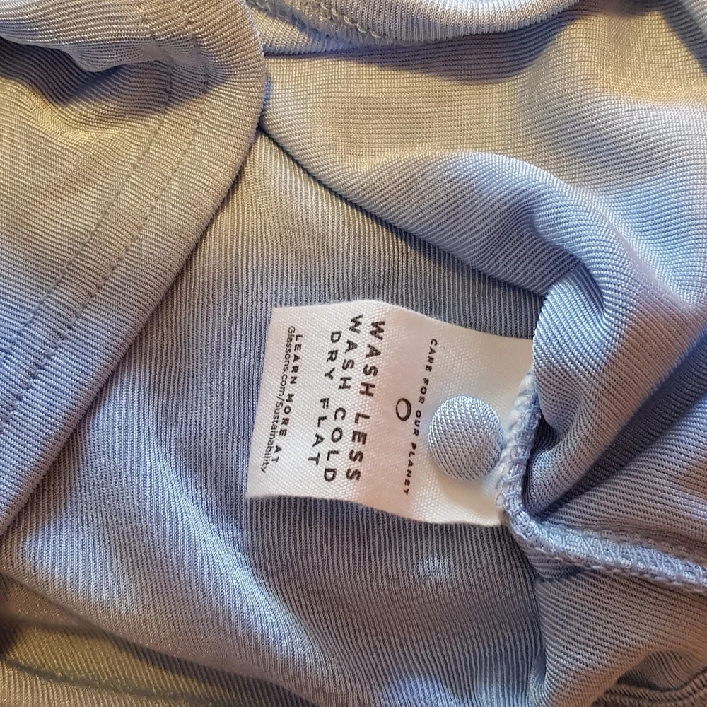 ⭐Host Pick⭐ Pale pastel blue stretch Glassons top M - Picture 3 of 5